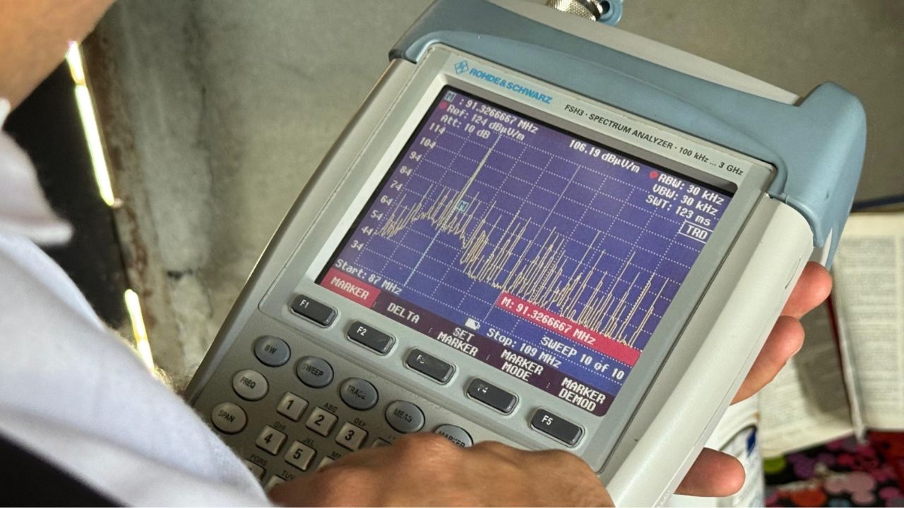 Desmantelan emisoras ilegales en Medellín