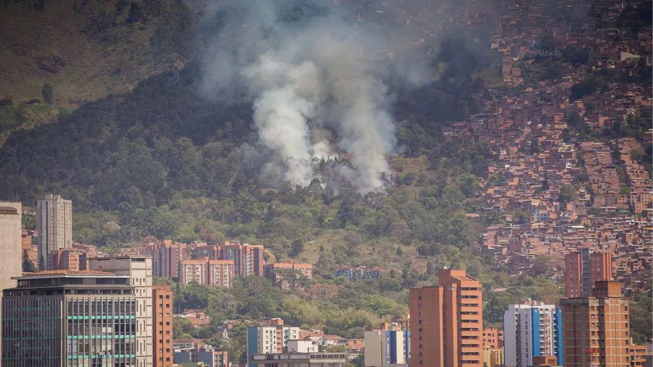 Medellín refuerza prevención ante incendios forestales durante la Feria