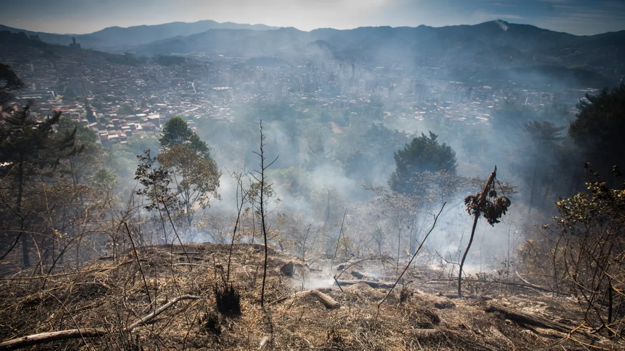Medellín refuerza prevención ante incendios forestales durante la Feria