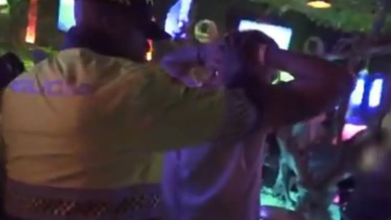 ¡Paren la rumba! Más de 60 menores fueron pillados en bares y discotecas en Bogotá