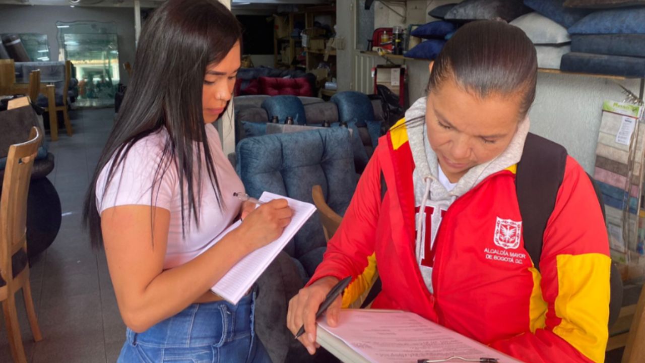 ¡A poner orden! Cierran 9 locales y multan 8 vehículos en operativo por espacio público en Bogotá