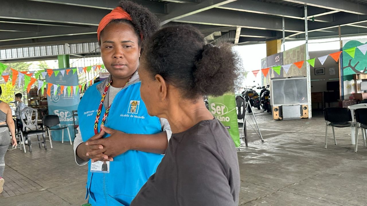Medellín refuerza salud para población afro con atención cultural y médica