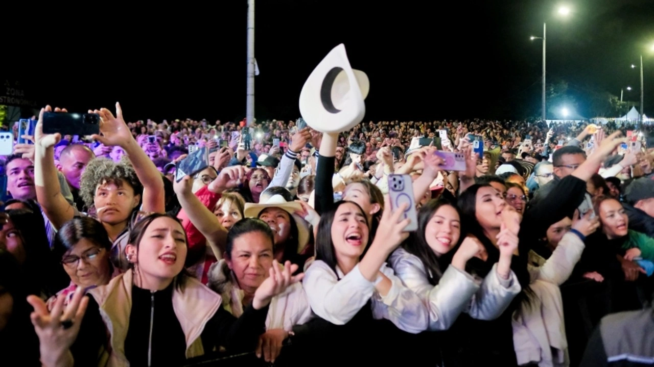 Con Sube Monserrate y dos conciertos de inauguración: Así inició el Festival de Verano 2025