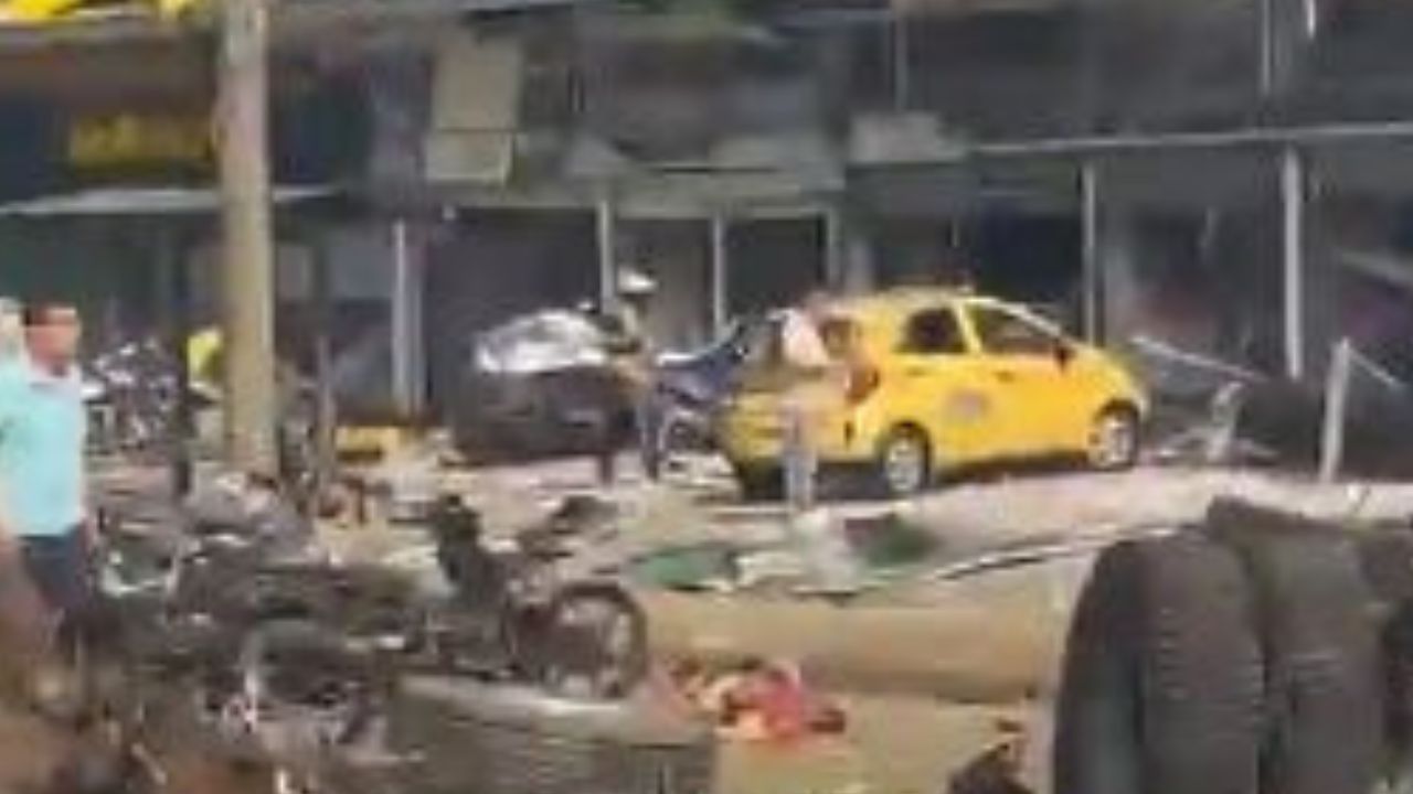 Atentado en Cali deja 5 muertos y 36 heridos; Petro denuncia reacción terrorista