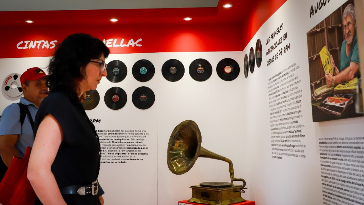 El ITM rinde homenaje a la música de Medellín con una exposición que recorre 60 años de historia sonora