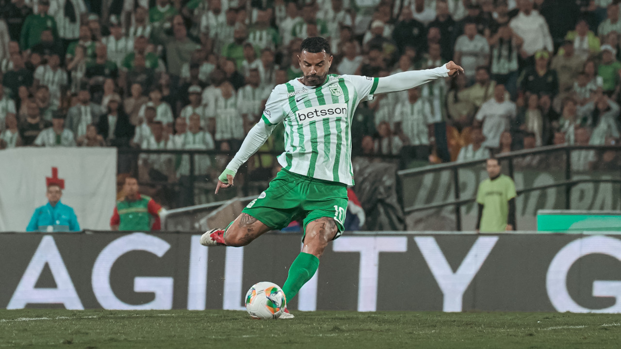 Bajas clave en Nacional: Una roja directa y dos lesiones hacen replantear la semifinal verde