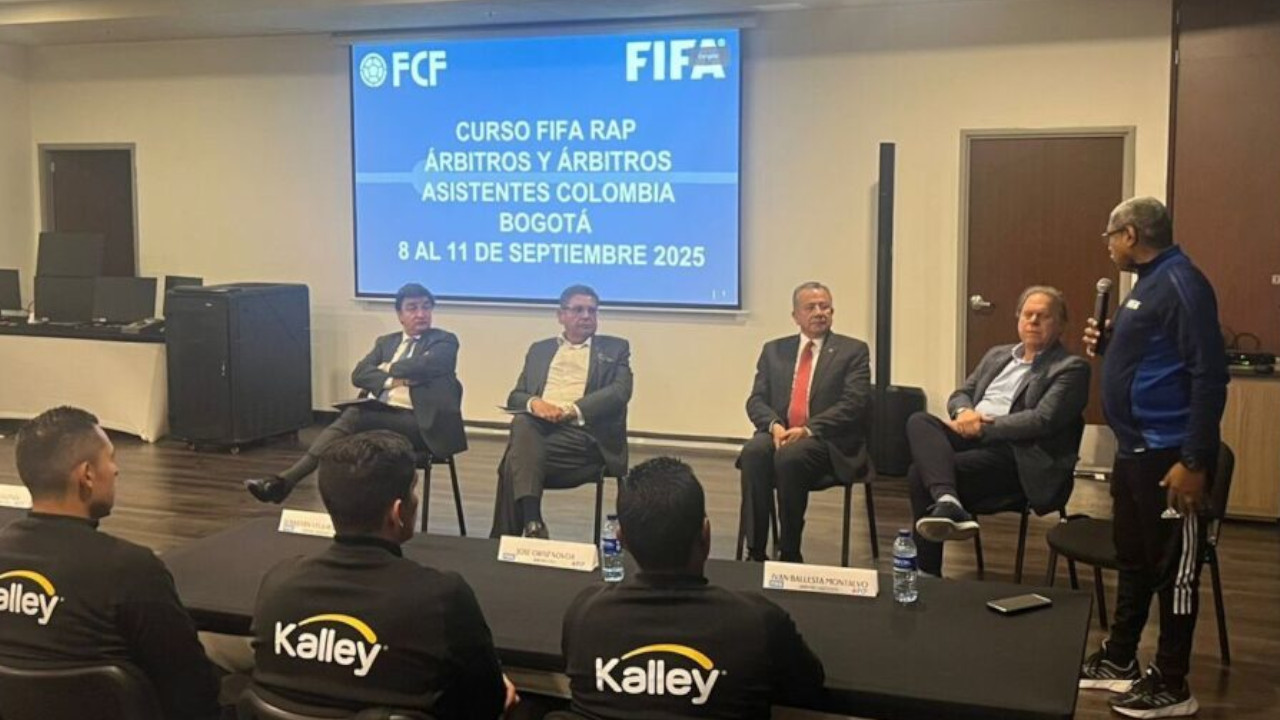 ¿Será este el fin de las polémicas? Árbitros colombianos en un curso intensivo de FIFA