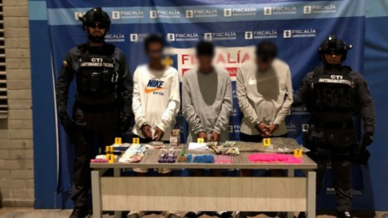 A la cárcel banda que usaba casa blindada para vender drogas en Medellín