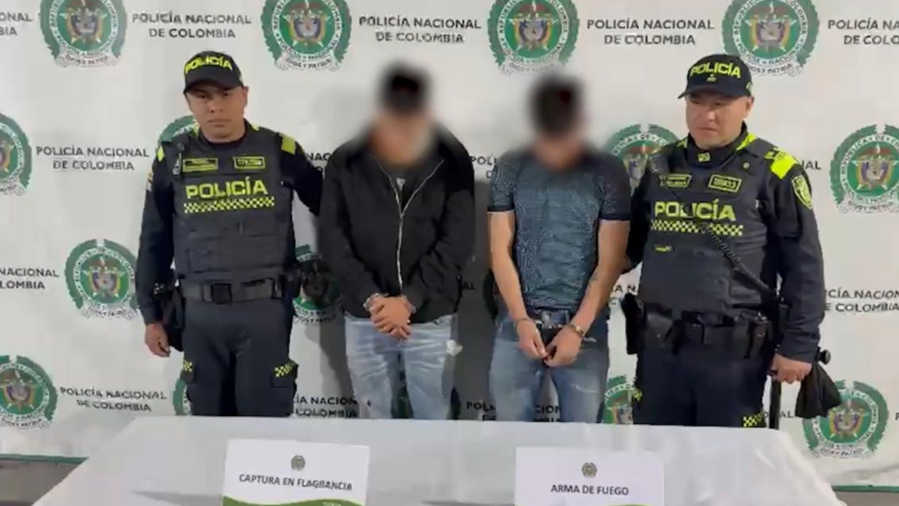 ¡No se salieron con la suya! Policía recupera celular de $6 millones y captura a ladrones en La Alquería