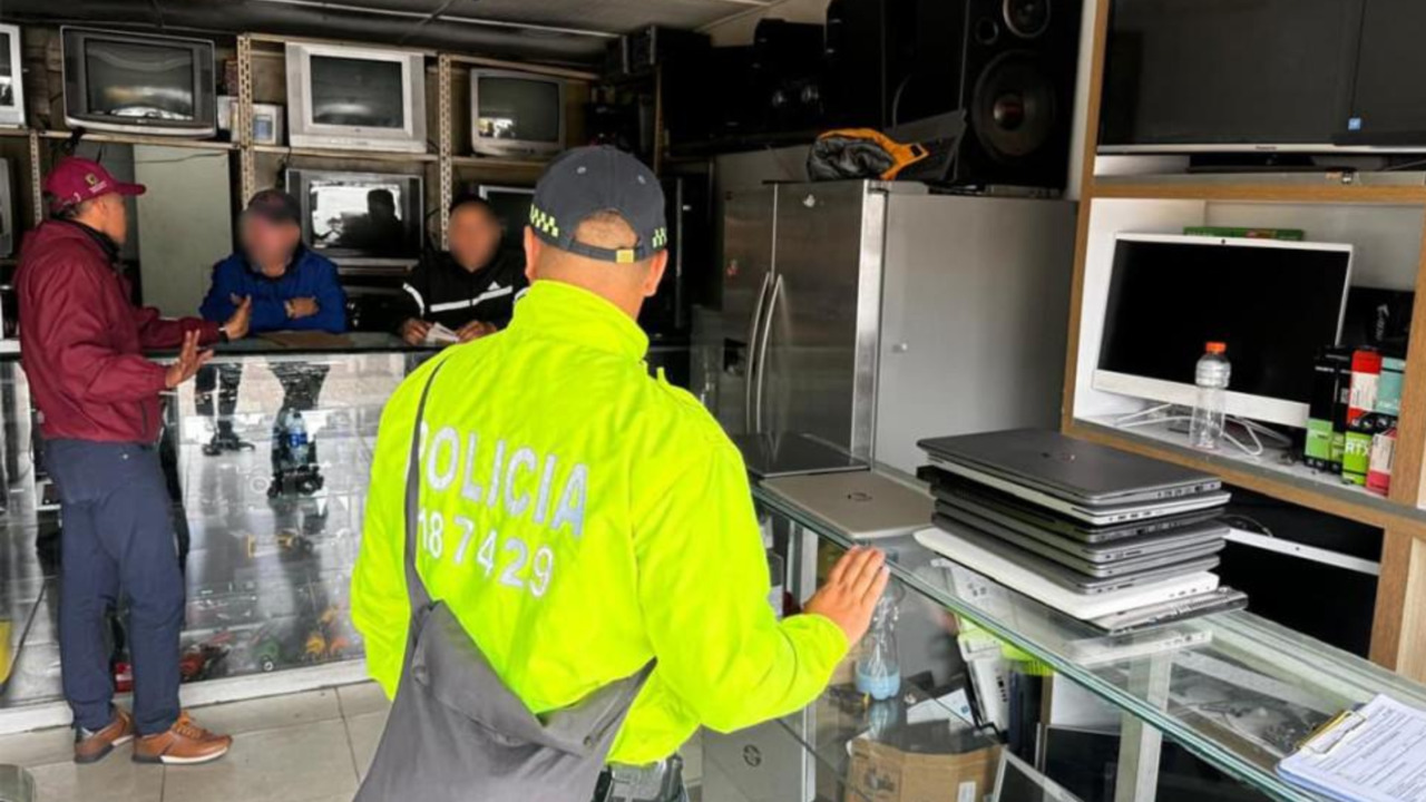 ¡Pilas con la ‘ganga’! Incautan 13 computadores en casas de empeño en Bogotá
