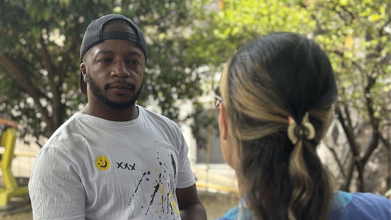 Los Escuchaderos llegan a las universidades de Medellín para cuidar la salud mental estudiantil