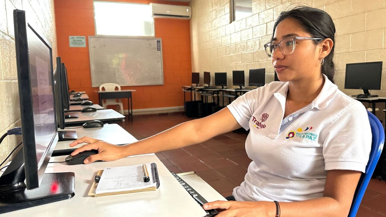 ¡Formación y oportunidades para víctimas del conflicto! ‘Formándonos para la Paz’ llega a 20 municipios