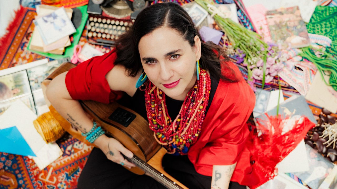 La cantautora Marta Gómez regresa a Bogotá con “Letra y Música”, un concierto por sus 25 años de carrera