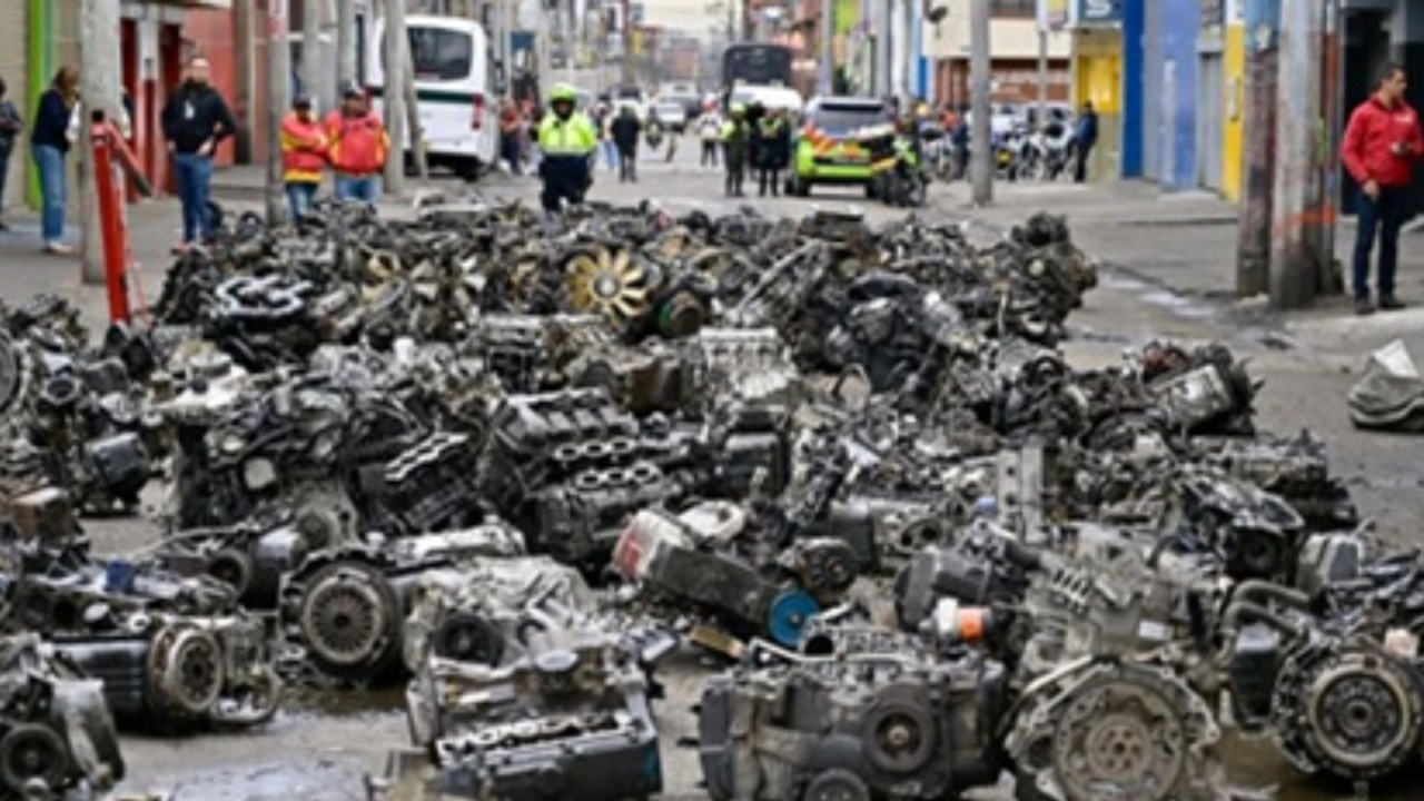 ¡Caen tras seis meses de investigación! Desmantelan gran red de autopartes robadas en Bogotá