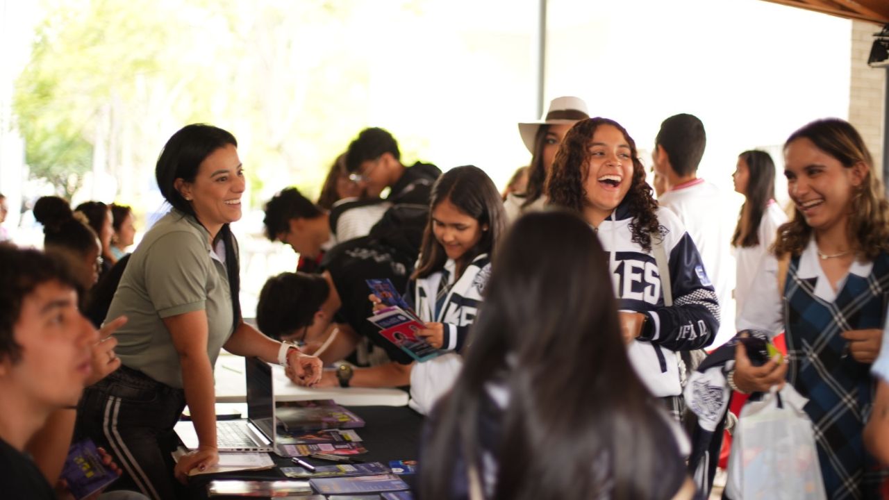 Medellín ofrece oportunidades educativas para jóvenes en las ferias ‘Siguiente Nivel en tu Territorio’
