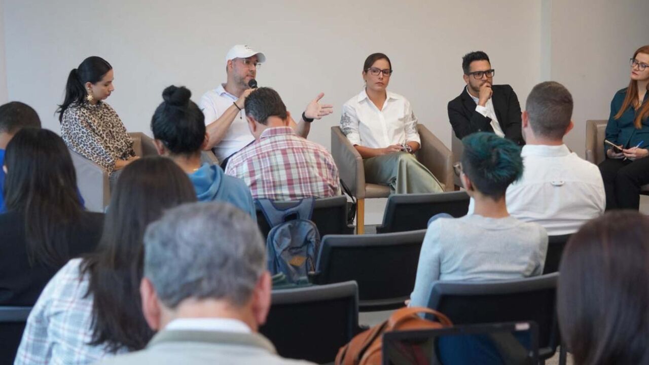 ¡Unidos por el turismo responsable! Autoridades y empresarios de Medellín firman Pacto por la Seguridad Turística