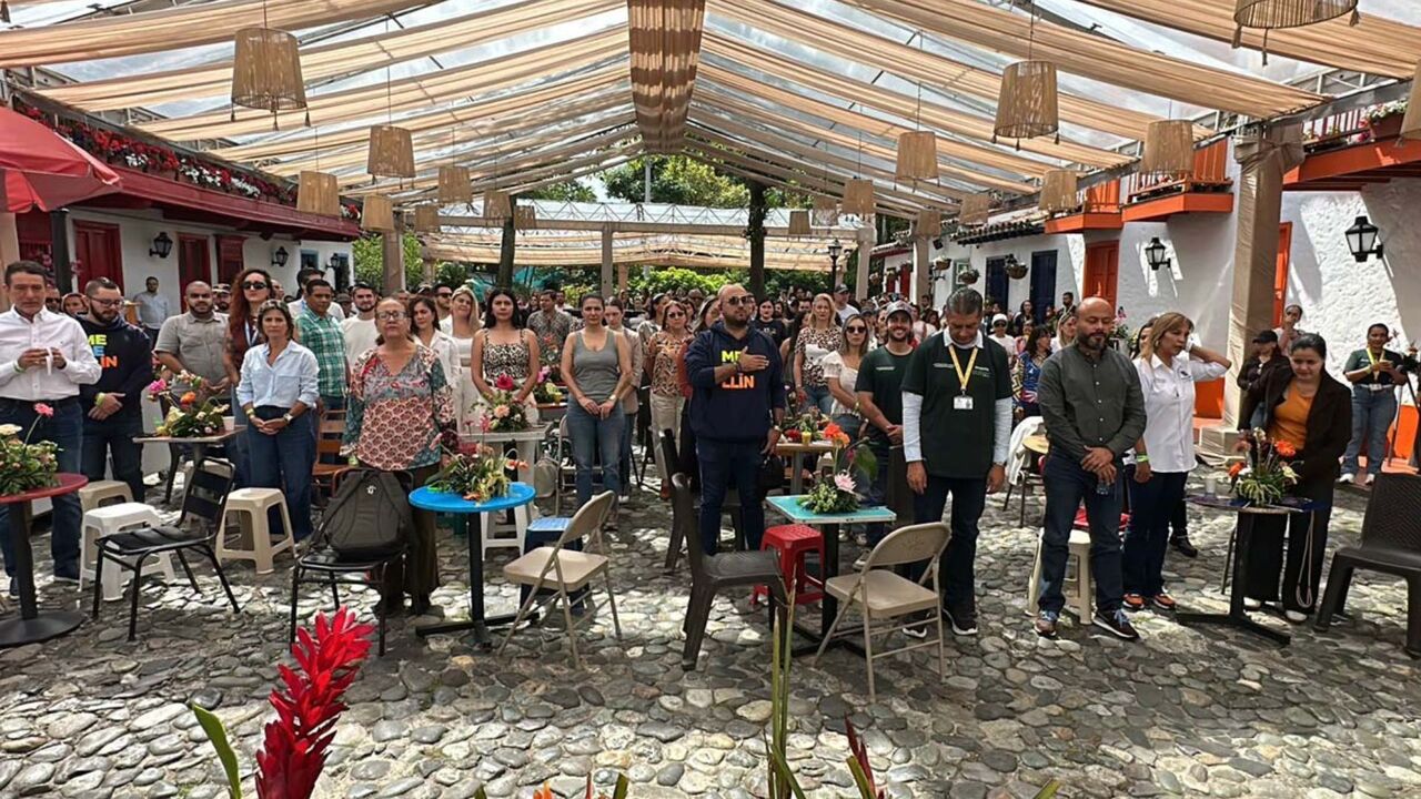 ¡Unidos por el turismo responsable! Autoridades y empresarios de Medellín firman Pacto por la Seguridad Turística