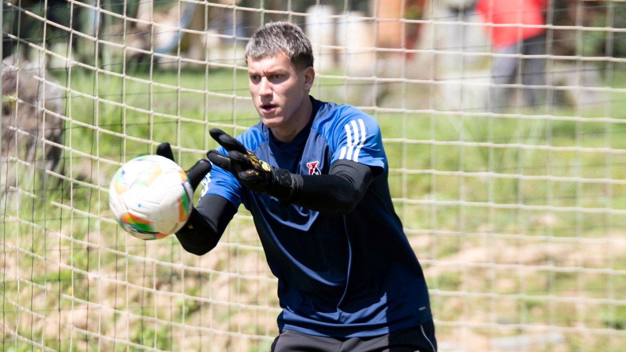 Aguerre listo para regresar a la portería poderosa. Convocados para enfrentar a Santa Fe por Copa BetPlay