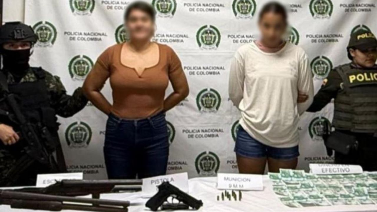 Capturan a alias 'La Mona' y otra mujer en Tarazá con arsenal de armas
