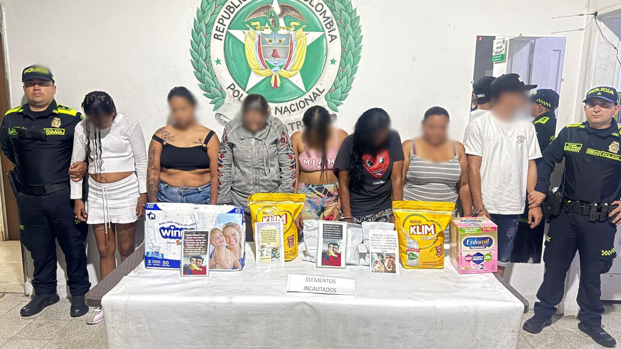 ¡Descarados! Los pillaron usando bebés indígenas para pedir limosna en El Poblado