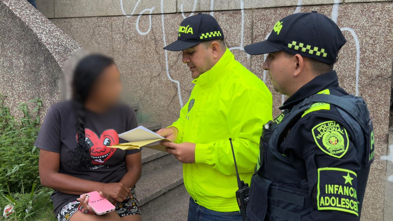 ¡Descarados! Los pillaron usando bebés indígenas para pedir limosna en El Poblado