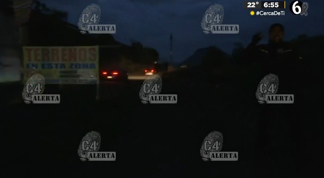 Así se ve el oscuro paraje donde fueron abandonados los cuerpos de B-King y Regio Clown, el pasado 17 de septiembre; solo un día después de haber desaparecido de Polanco. @c4jimenez