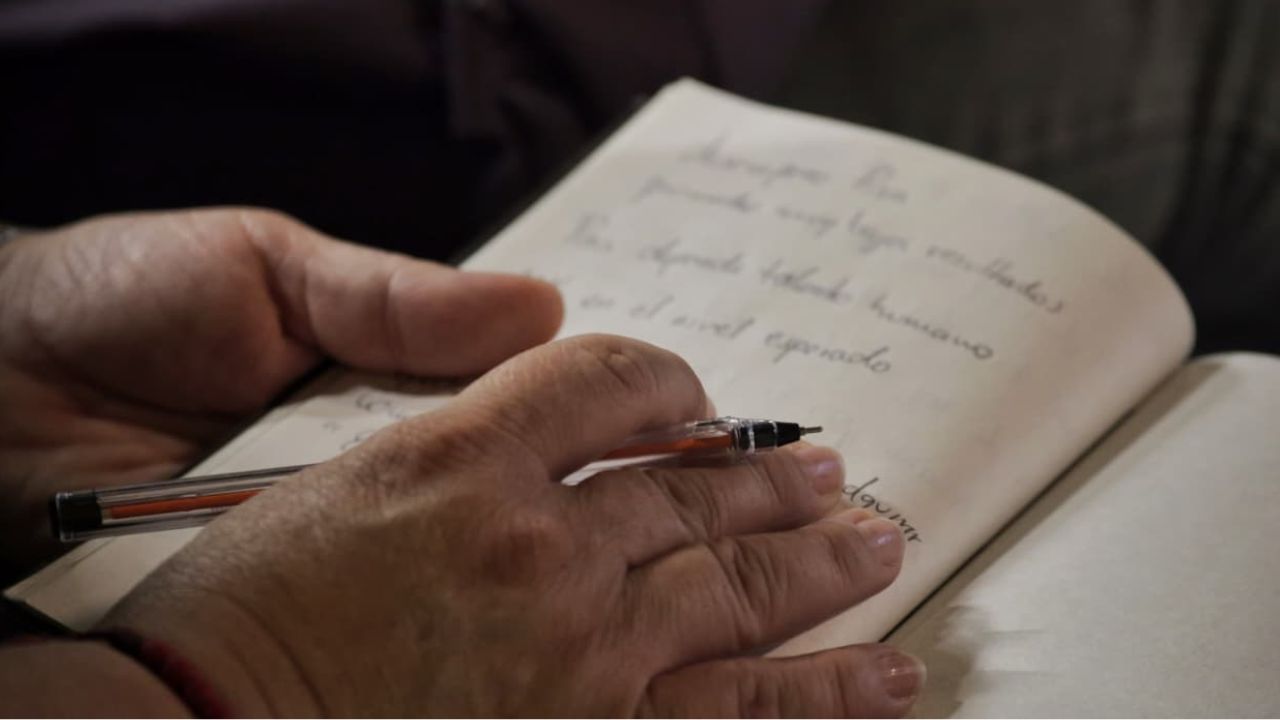 Medellín fortalece comprensión lectora en primaria con la estrategia 'Vivir es Comprender'