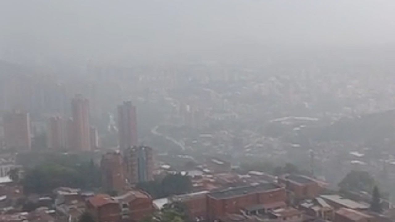 ¡Ármese de paraguas! Fuertes lluvias en el Valle de Aburrá este sábado