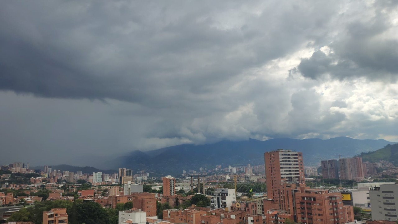lluvias y vientos en el sur