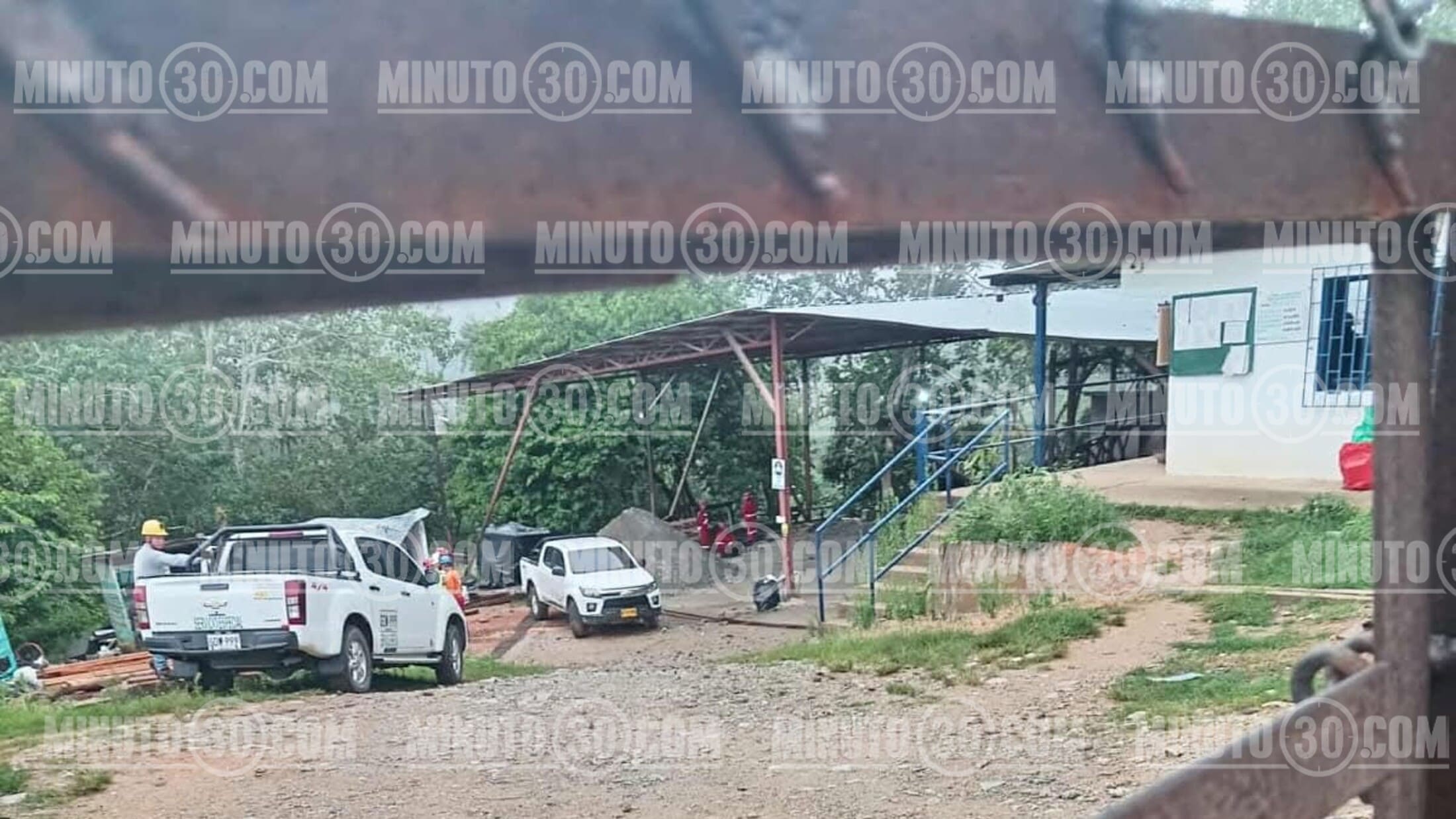 ¡Se les vino el mundo encima! Al menos 25 mineros atrapados bajo tierra en Segovia