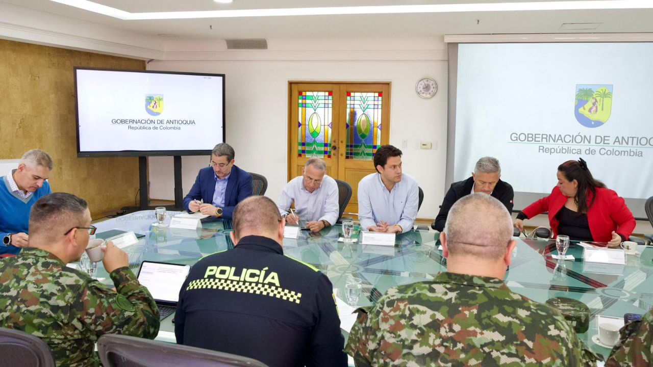 Medellín refuerza seguridad con 100 militares tras atentado con explosivos en Loreto