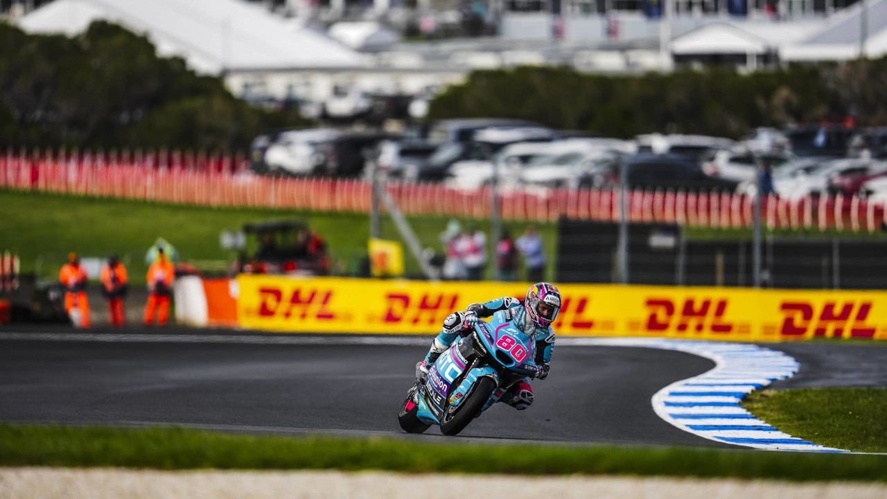 ¡Alonso vuelve por lo alto! El colombiano deslumbra en Phillip Island y sella su pase directo a la Q2 de Moto2