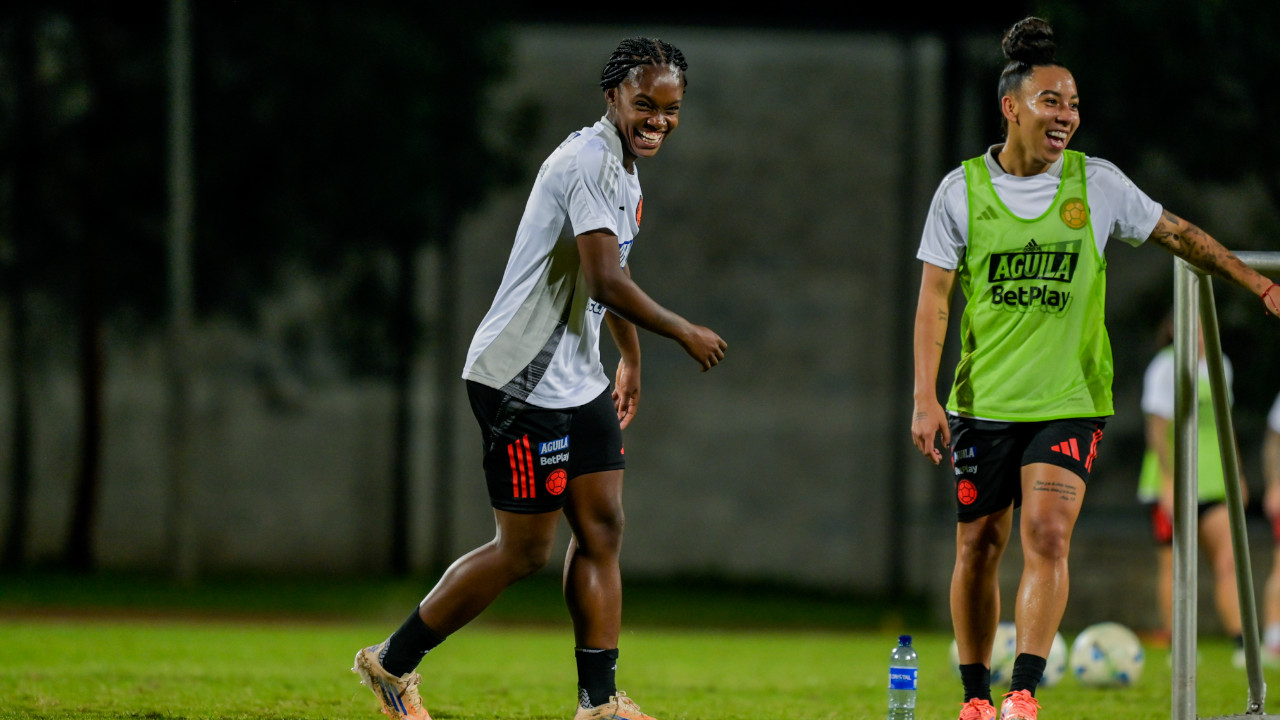 ¡Máxima concentración! Colombia Femenina entrena con grupo completo y afina táctica para la Liga de Naciones