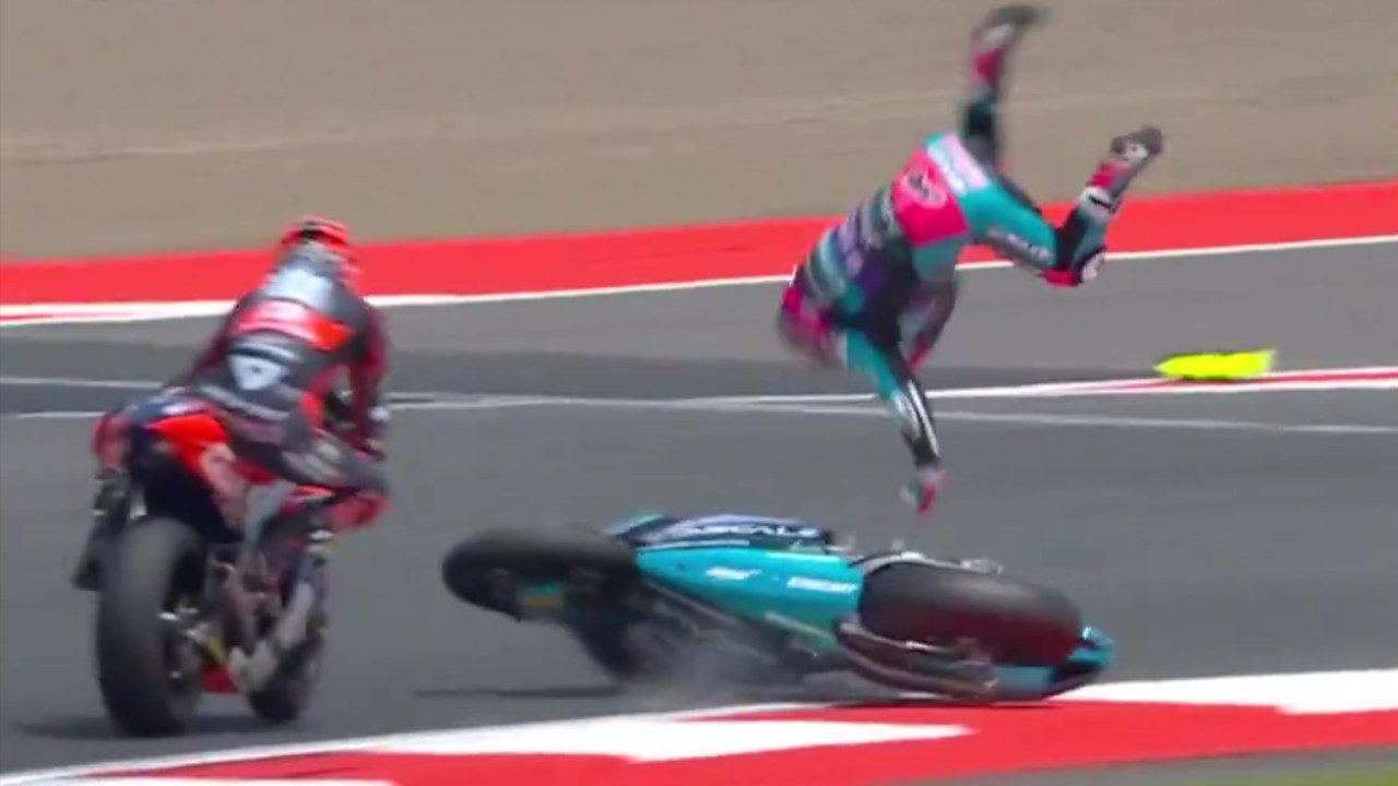 Caída y abandono: David Alonso termina prematuramente su participación en el Gran Premio de Indonesia