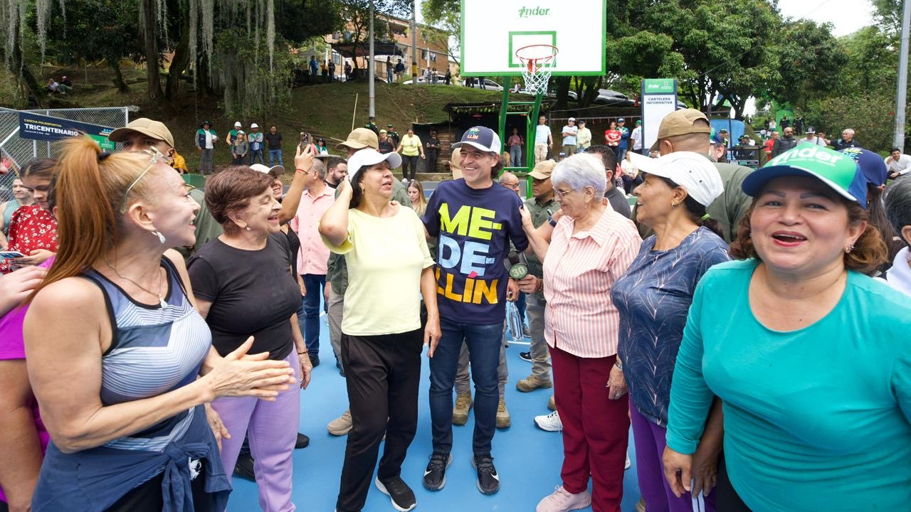 “Arreglar este espacio en Tricentenario es un símbolo de la reconstrucción de Medellín”: Federico Gutiérrez