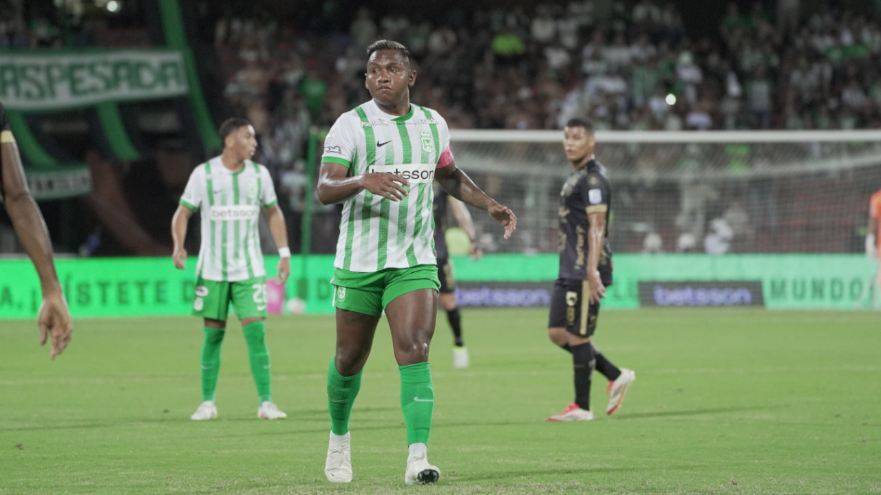 ¡Solo faltó que lo mandaran a la cárcel! Así es la durísima sanción contra Alfredo Morelos