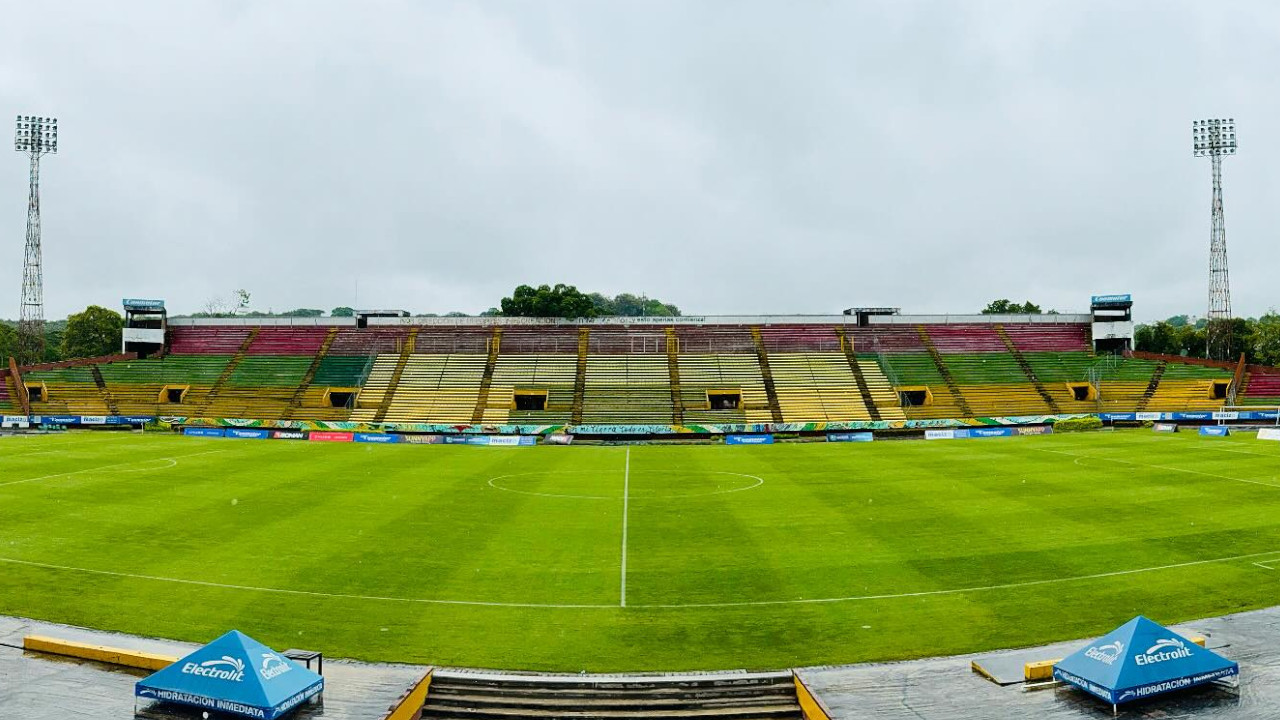 ¡Alarma en Neiva! El Estadio Guillermo Plazas Alcid, en riesgo de colapso, queda inhabilitado por la Dimayor