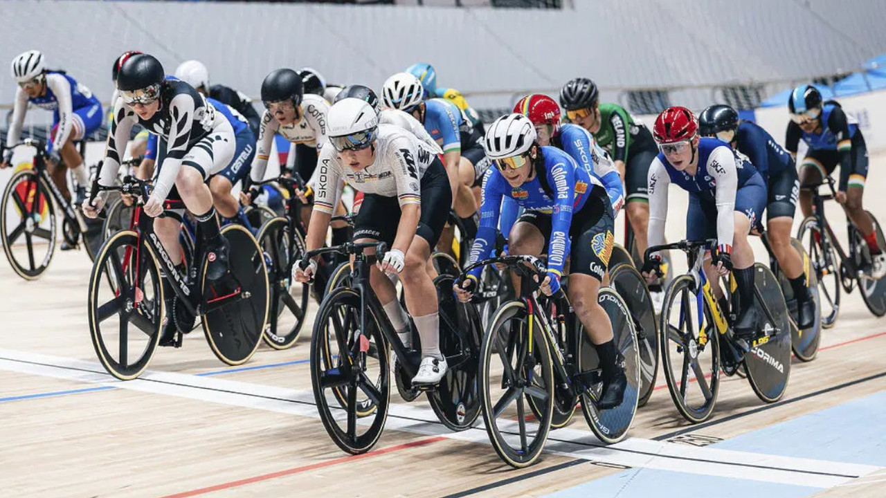 ¡Colombia debuta en Santiago! La Selección Nacional de Pista arranca hoy su participación en el Mundial Élite UCI 2025