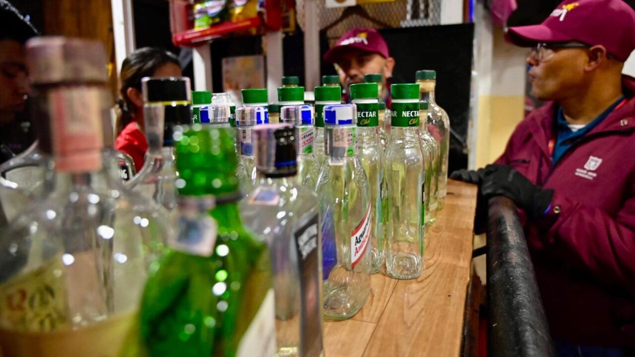 ¡Barras bajo la lupa! Tres tiendas suspendidas en nueva megaocupación de Bogotá