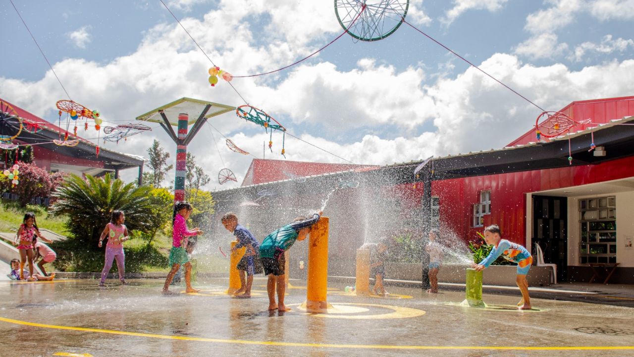 ¡Atención padres! Medellín abre cupos en Buen Comienzo