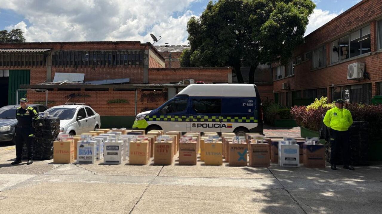 Desmantelan bodega con 39 mil cajetillas de cigarrillos ilegales en San Antonio de Prado