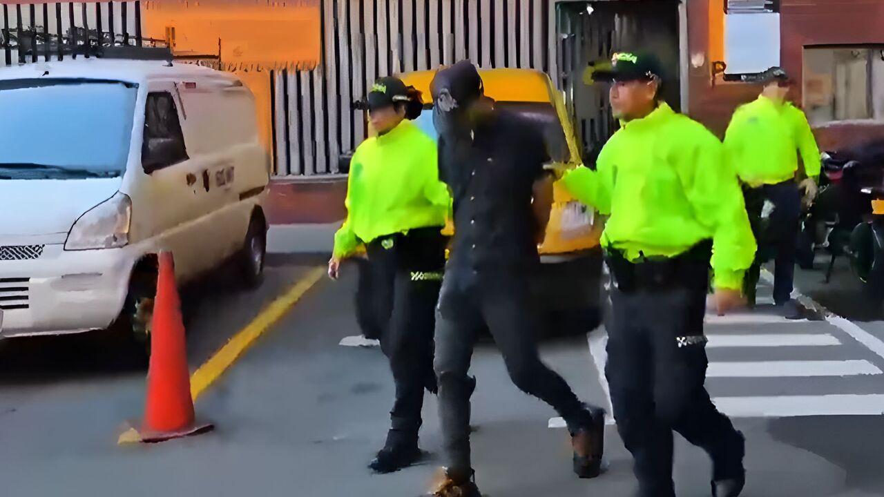 ¡Con Notificación Azul de Interpol! Capturado en Medellín alias ‘Mauricio’, cabecilla clave de subestructura del Clan del Golfo