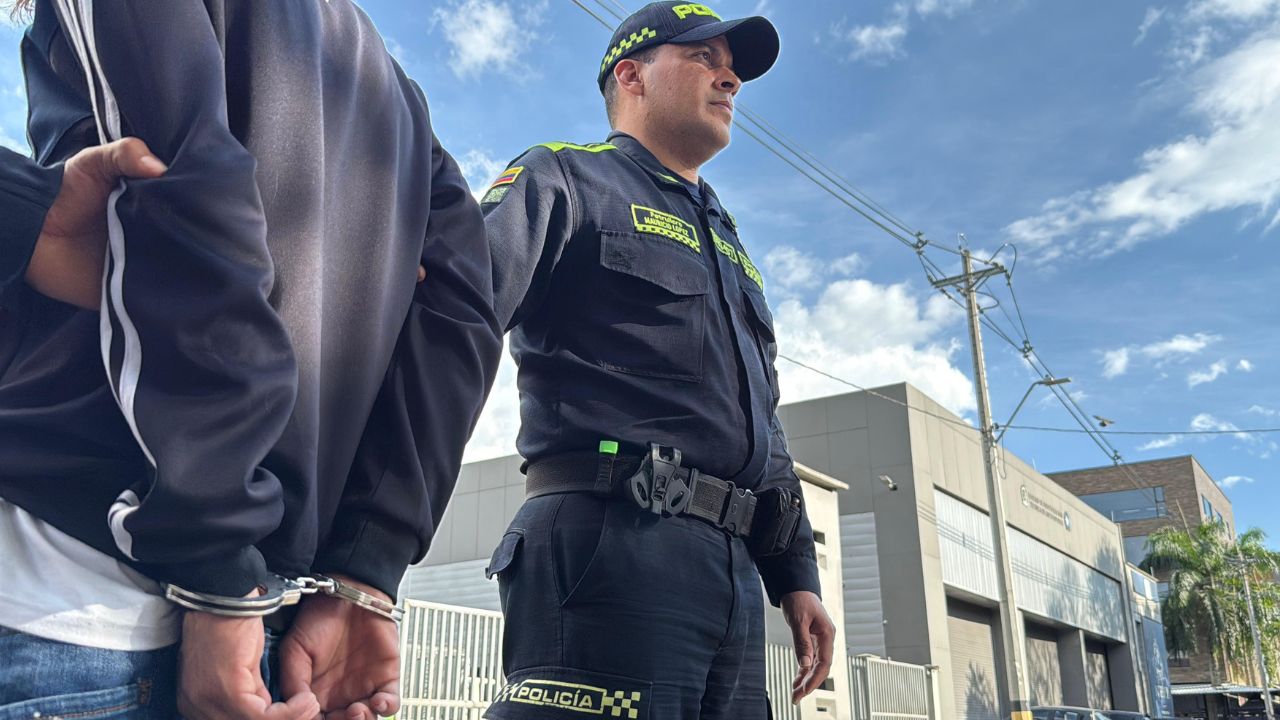 Robo en Manila terminó mal: capturado con el celular en la mano