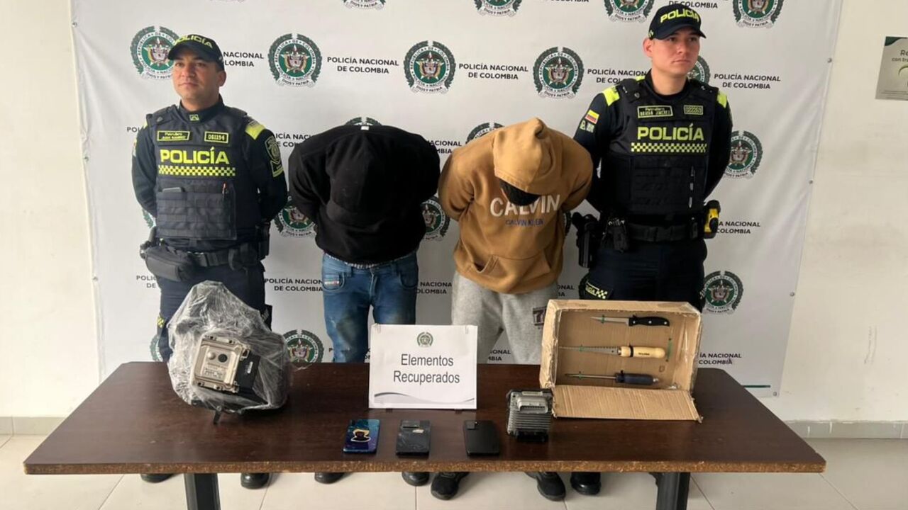 Capturados ladrones de computadores de vehículos en Bogotá