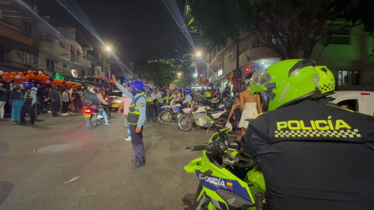 ¡Prohibidas las rodadas ilegales! Medellín se prepara con cámaras y operativos de seguridad para Halloween
