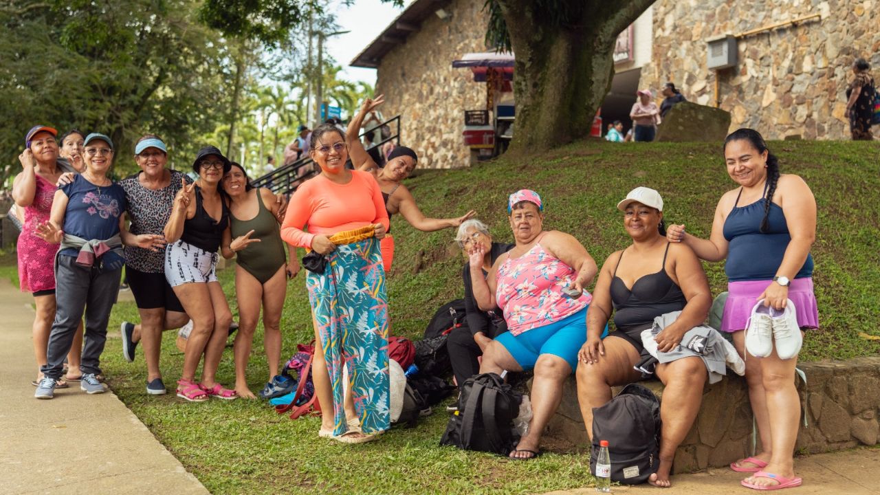 Jornada de bienestar y descanso para 5 mil cuidadoras en Medellín