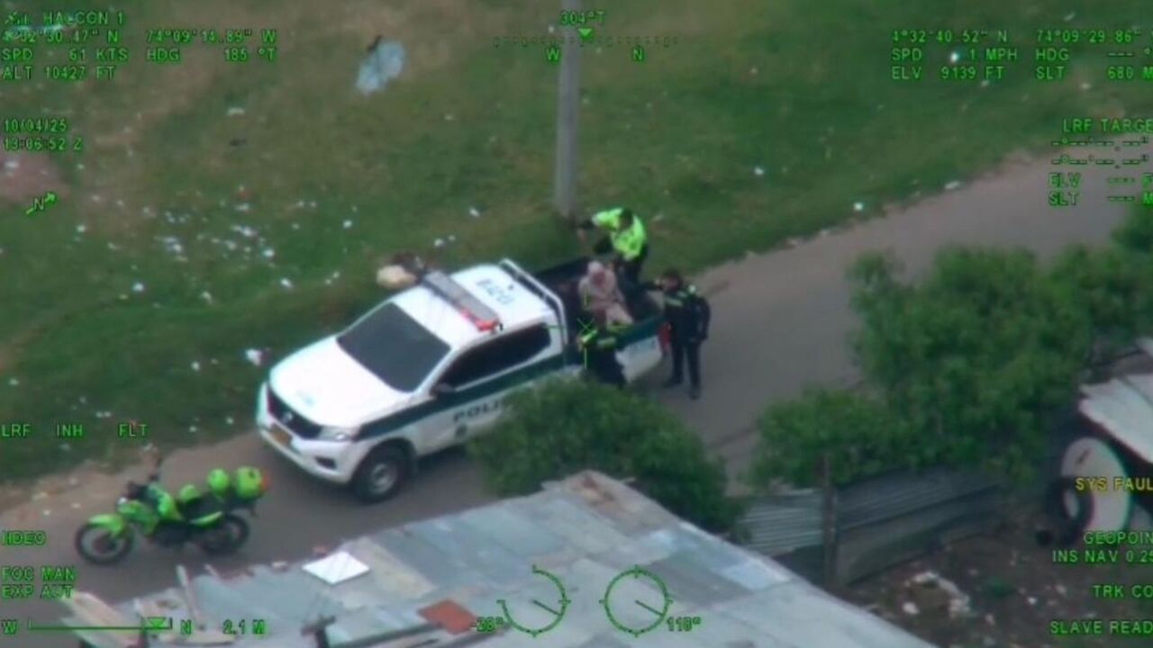 ¡Golpe al mercado criminal! Policía recupera 8 motos robadas y detiene a dos delincuentes en Bogotá