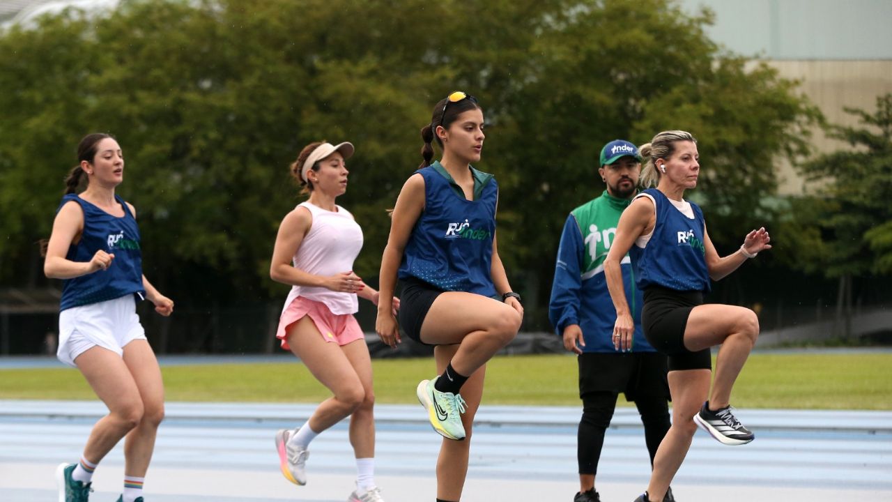 ¡Medellín se pone las tenis! Nace 'RunnInder', la primera comunidad oficial de corredores del Inder