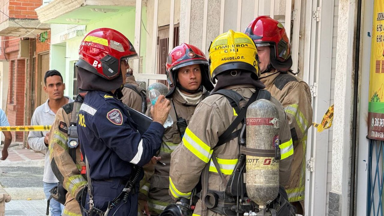 Bomberos de Cali controlaron un incendio estructural: niños fueron evacuados de un hogar infantil