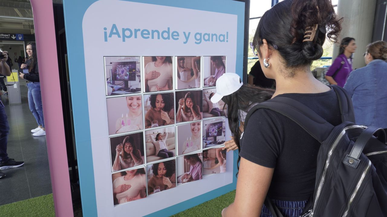 Campaña de Auna y Metro de Medellín promueve detección temprana del cáncer de mama